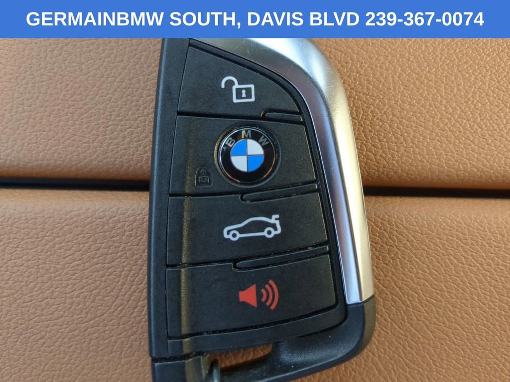 Used 2023 BMW 530e w/ Convenience Package image 31