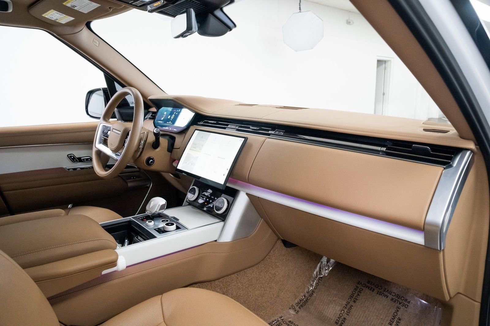 Used 2023 Land Rover Range Rover SV image 30