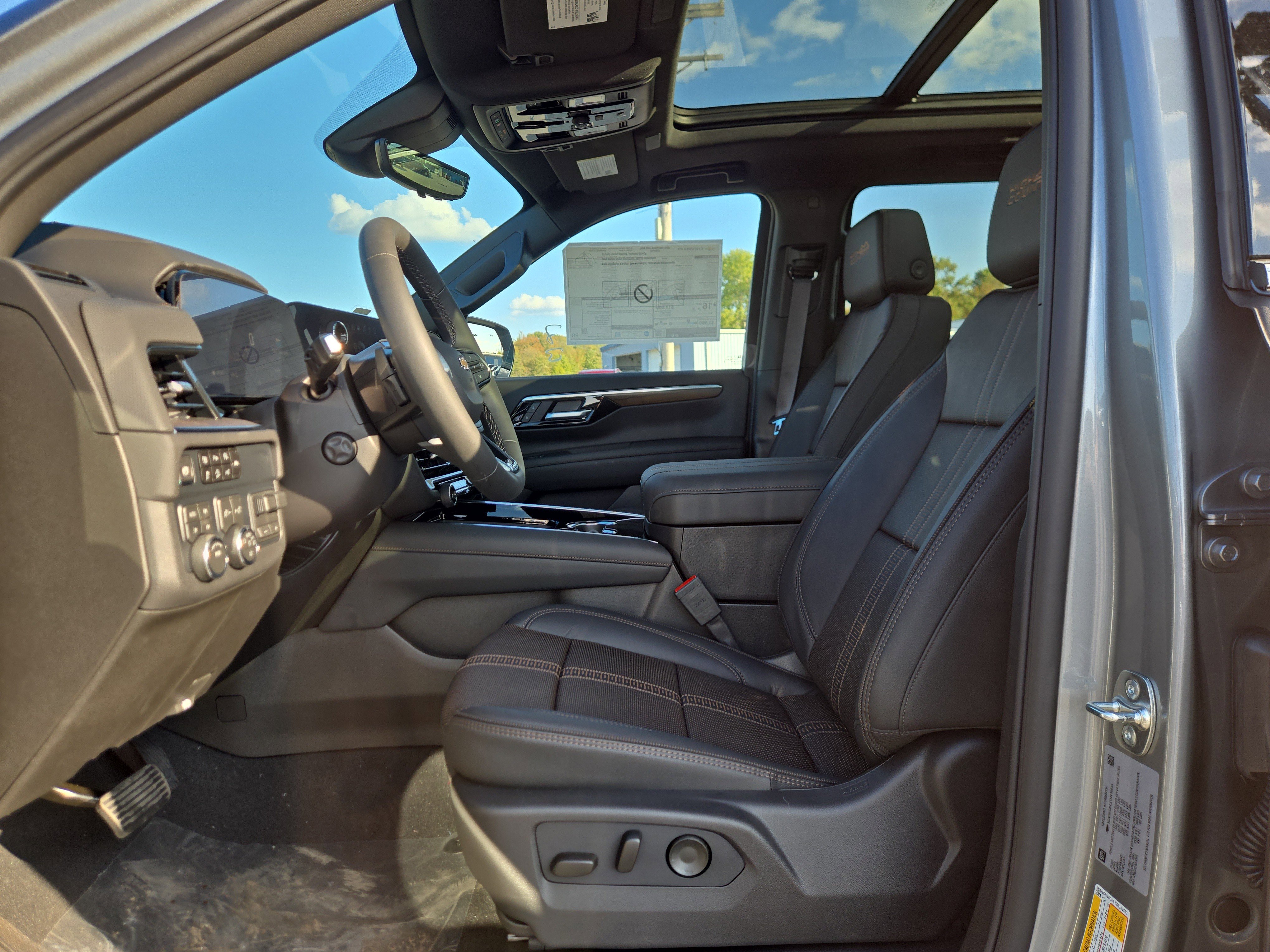 New 2026 Chevrolet Suburban High Country w/ Sun And Tow Package image 12