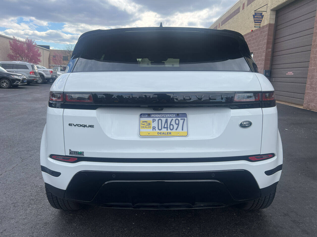 Used 2023 Land Rover Range Rover Evoque SE AWD/4WD image 18