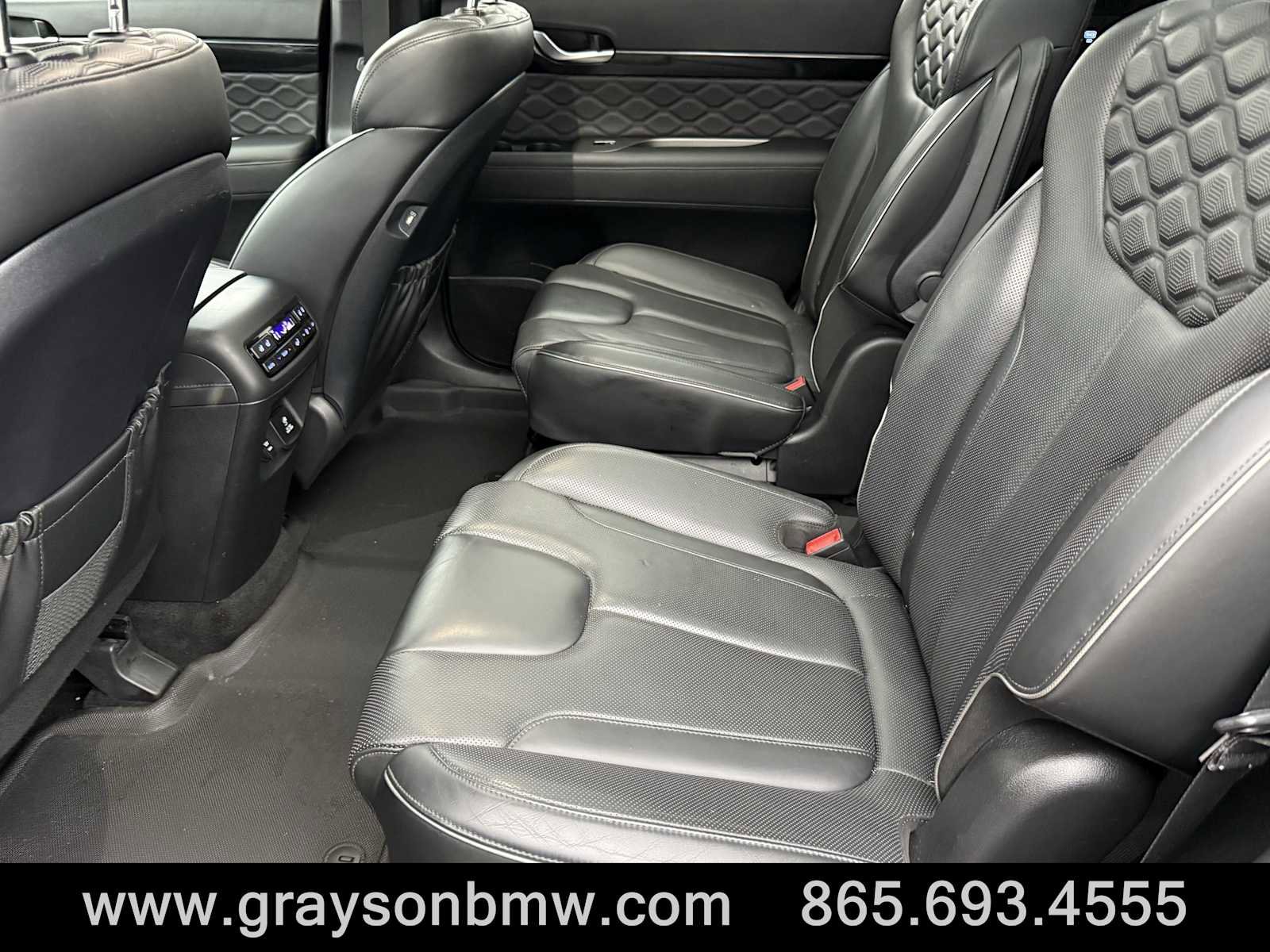 Used 2022 Hyundai Palisade Calligraphy image 28