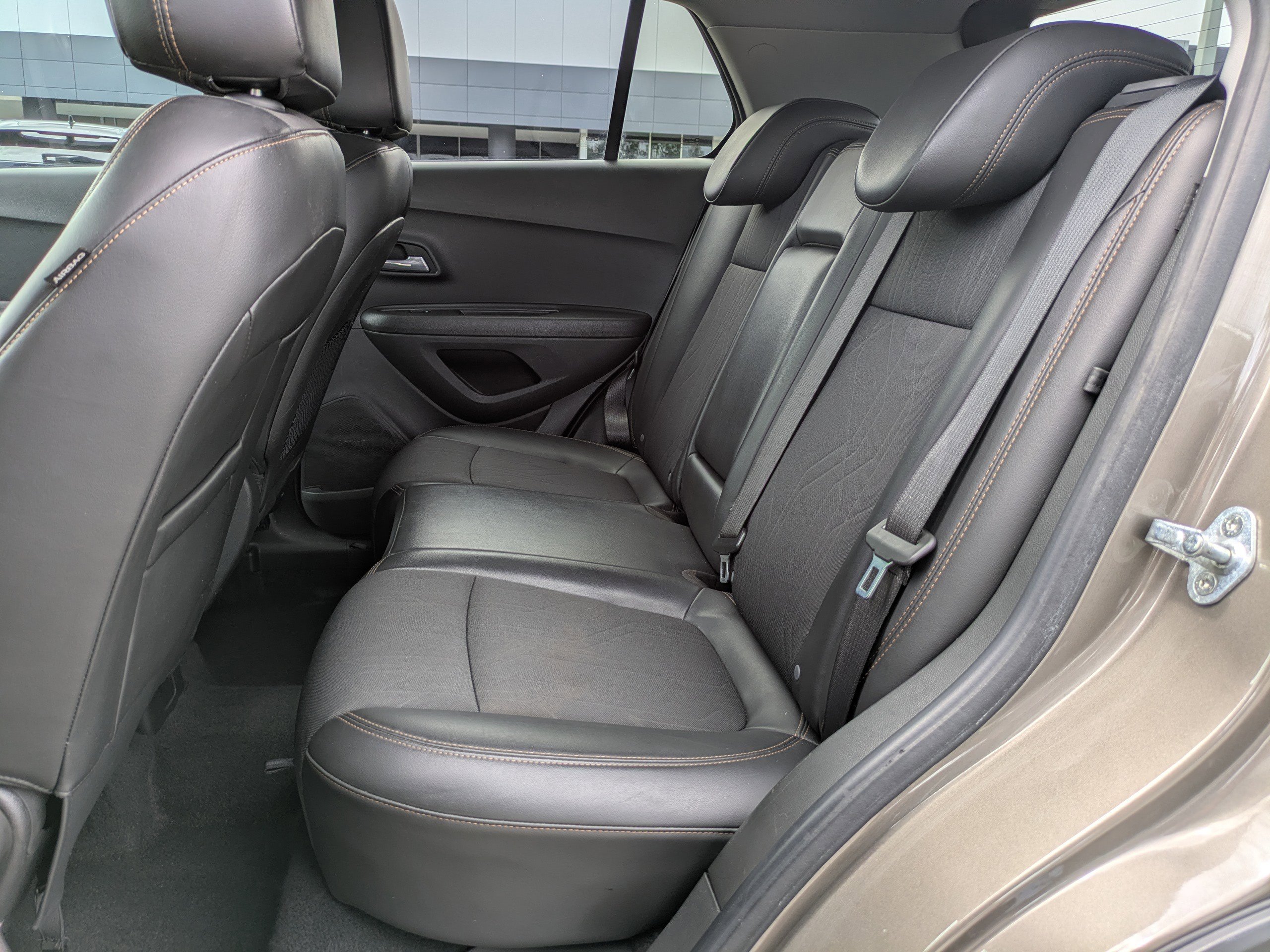 Used 2021 Chevrolet Trax LT FWD image 14