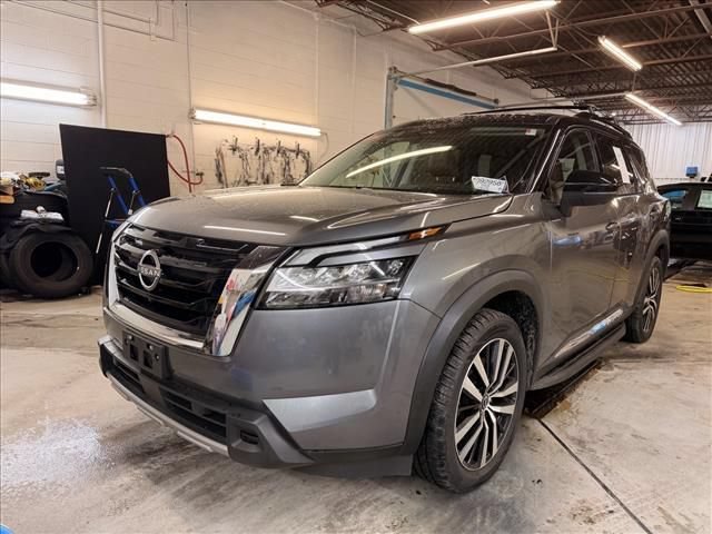 Used 2023 Nissan Pathfinder Platinum w/ Lighting Package (N93) AWD/4WD image 9