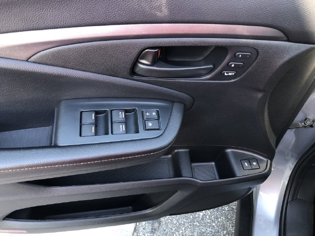 Certified 2023 Honda Passport TrailSport image 29