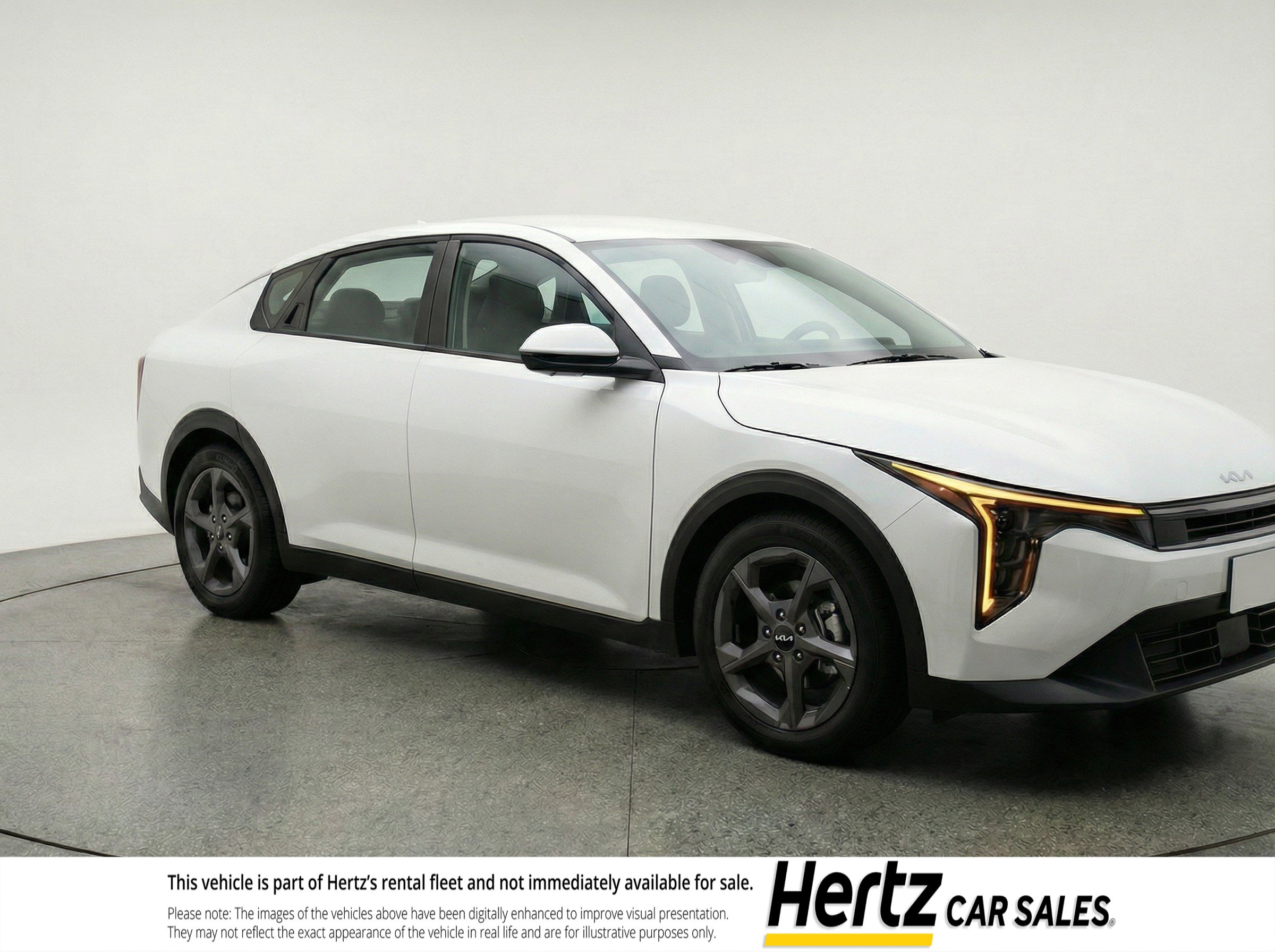 Used 2025 Kia K4 LXS image 1