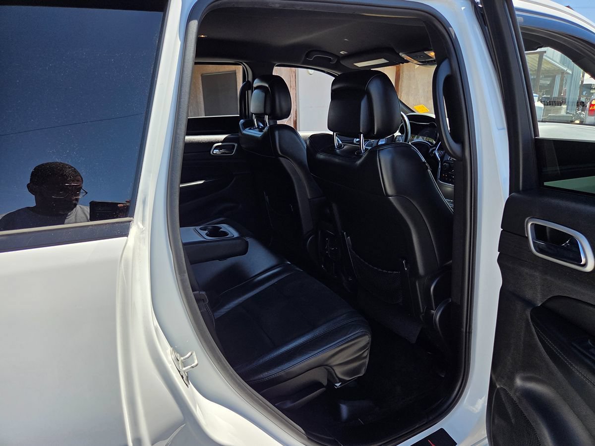 Used 2018 Jeep Grand Cherokee Altitude RWD image 49