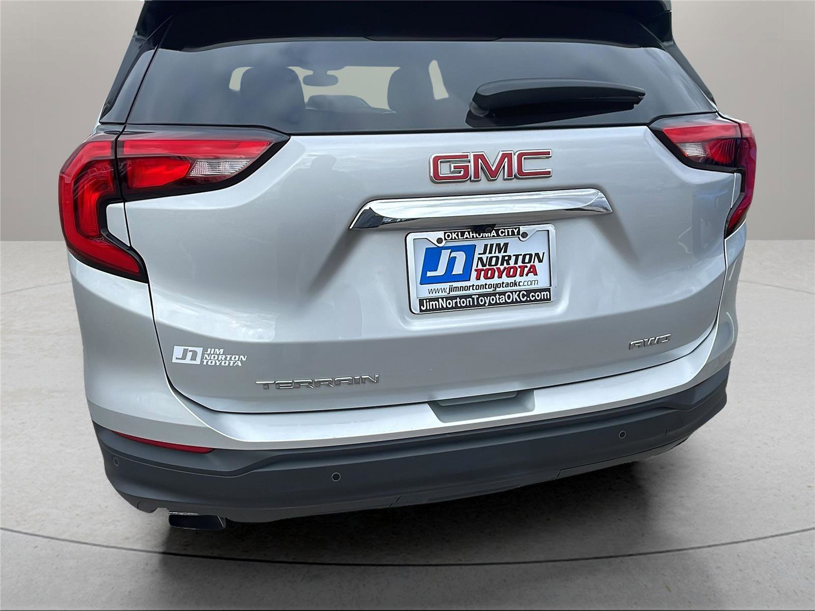 Used 2019 GMC Terrain SLE w/ Driver Convenience Package image 12