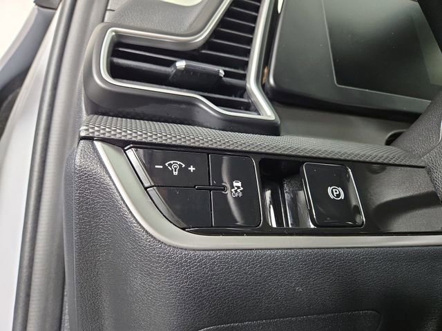 Certified 2025 Kia Sportage LX image 29
