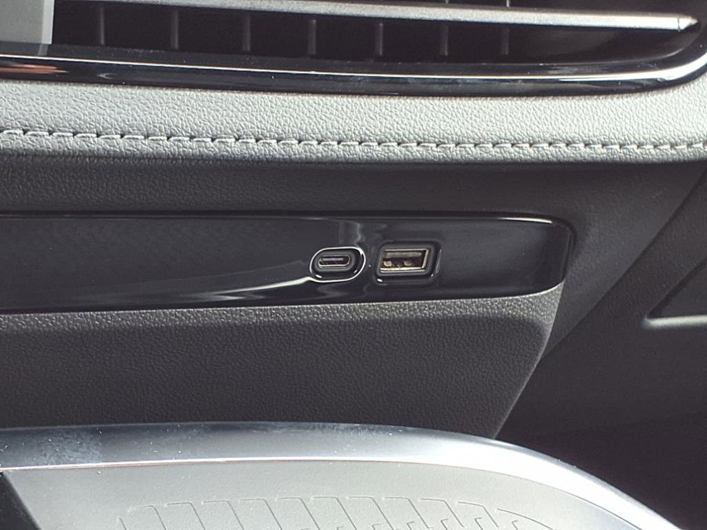 New 2026 Buick Enclave Sport Touring w/ Power Package image 5