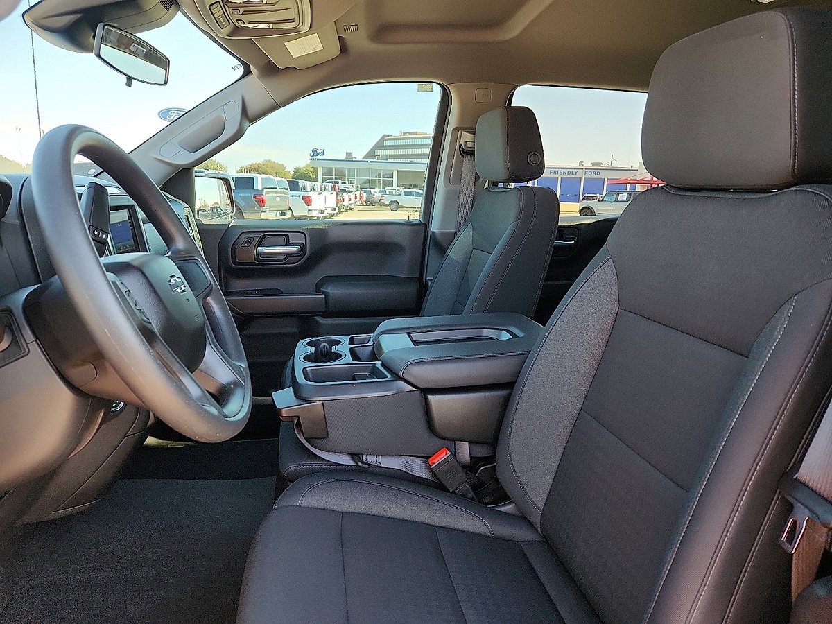 Used 2025 Chevrolet Silverado 1500 Custom Trail Boss w/ Turbomax Blackout Package image 7