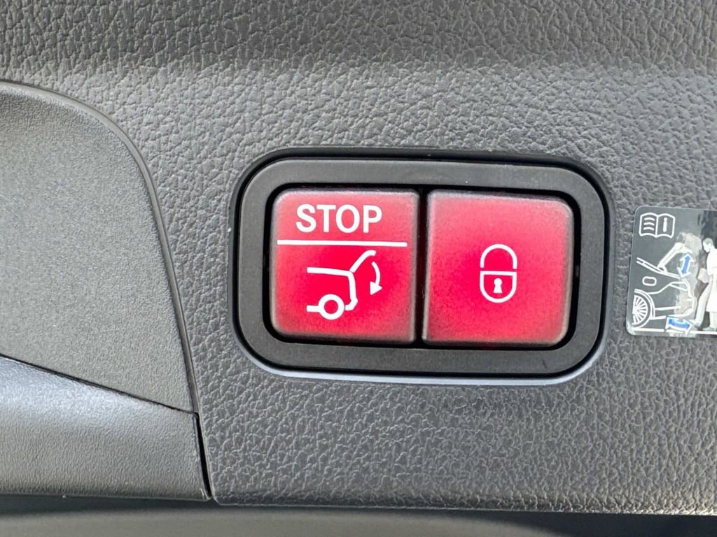 New 2025 Mercedes-Benz GLE 53 AMG GLE 53 AMG image 8