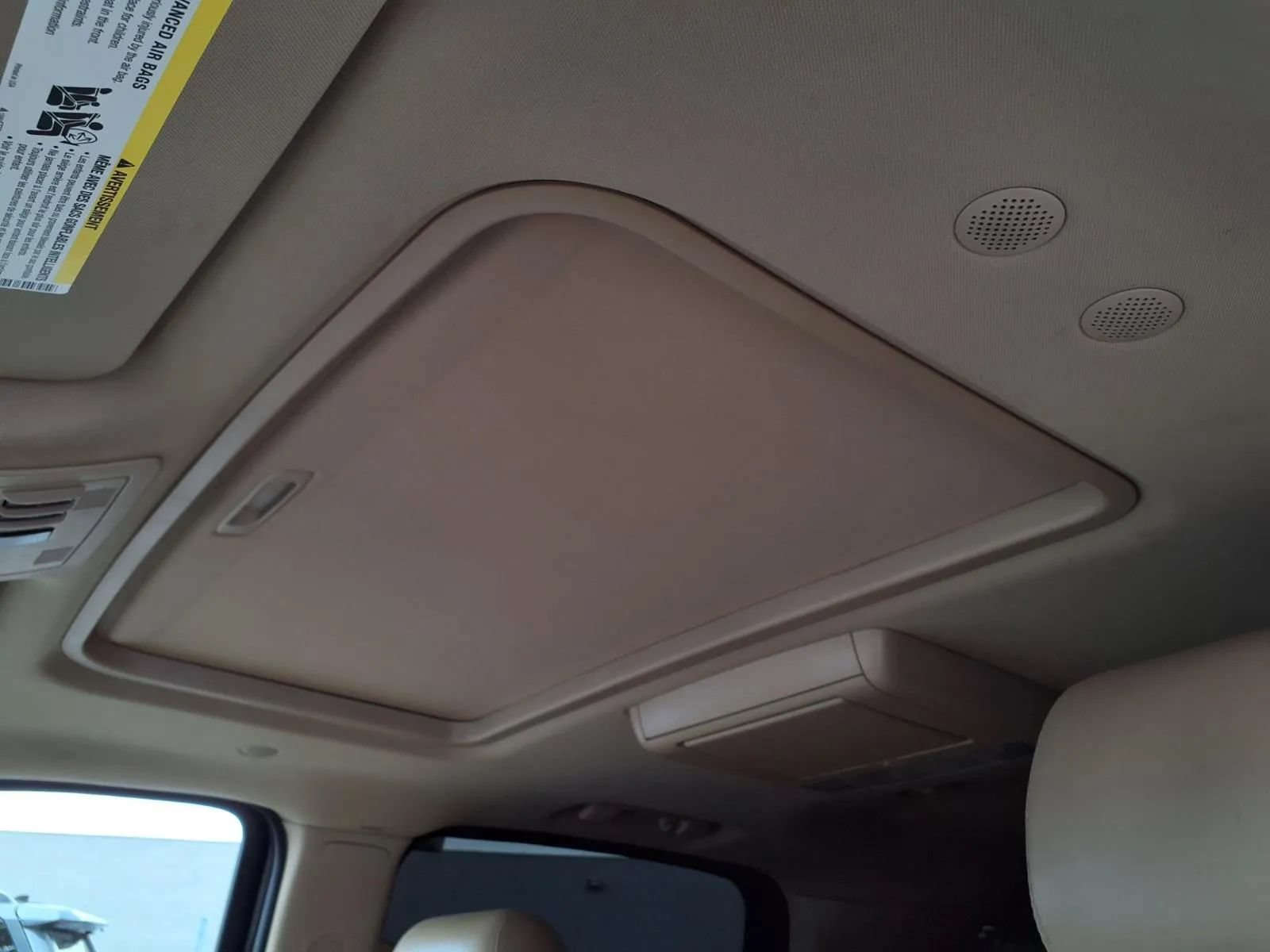 Used 2013 Cadillac Escalade ESV Luxury AWD/4WD image 14
