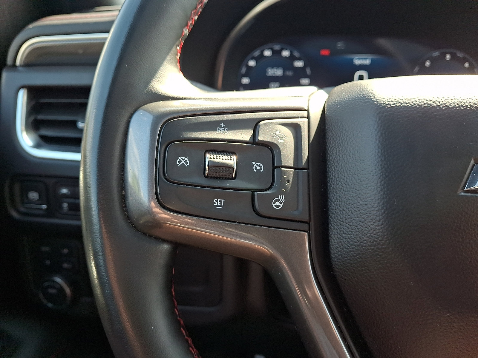 Certified 2024 Chevrolet Tahoe RST w/ Luxury Package AWD/4WD image 25