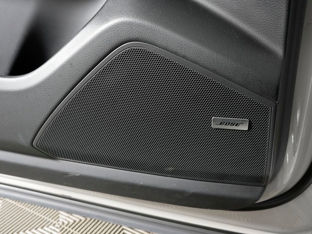 Certified 2022 Porsche Cayenne E-Hybrid image 16