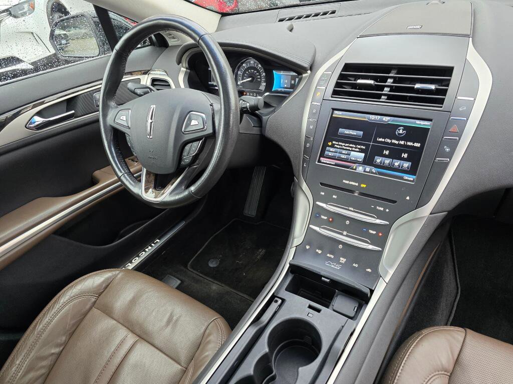 Used 2013 Lincoln MKZ Hybrid image 11