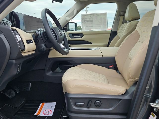 New 2026 Nissan Armada Platinum image 5