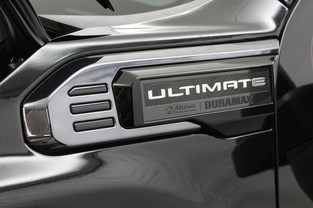 New 2026 GMC Sierra 2500 Denali Ultimate w/ LPO, Black Badging Package AWD/4WD image 13
