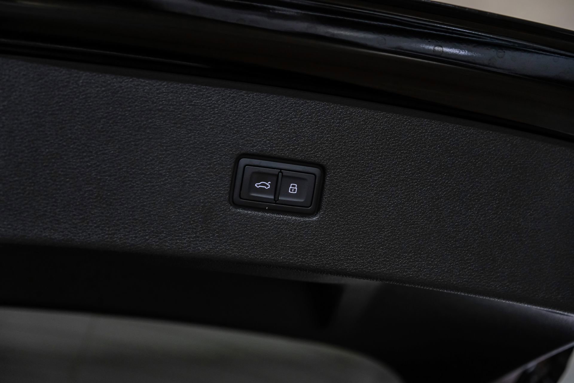 Used 2023 Audi Q8 Premium Plus w/ Premium Plus Package image 58