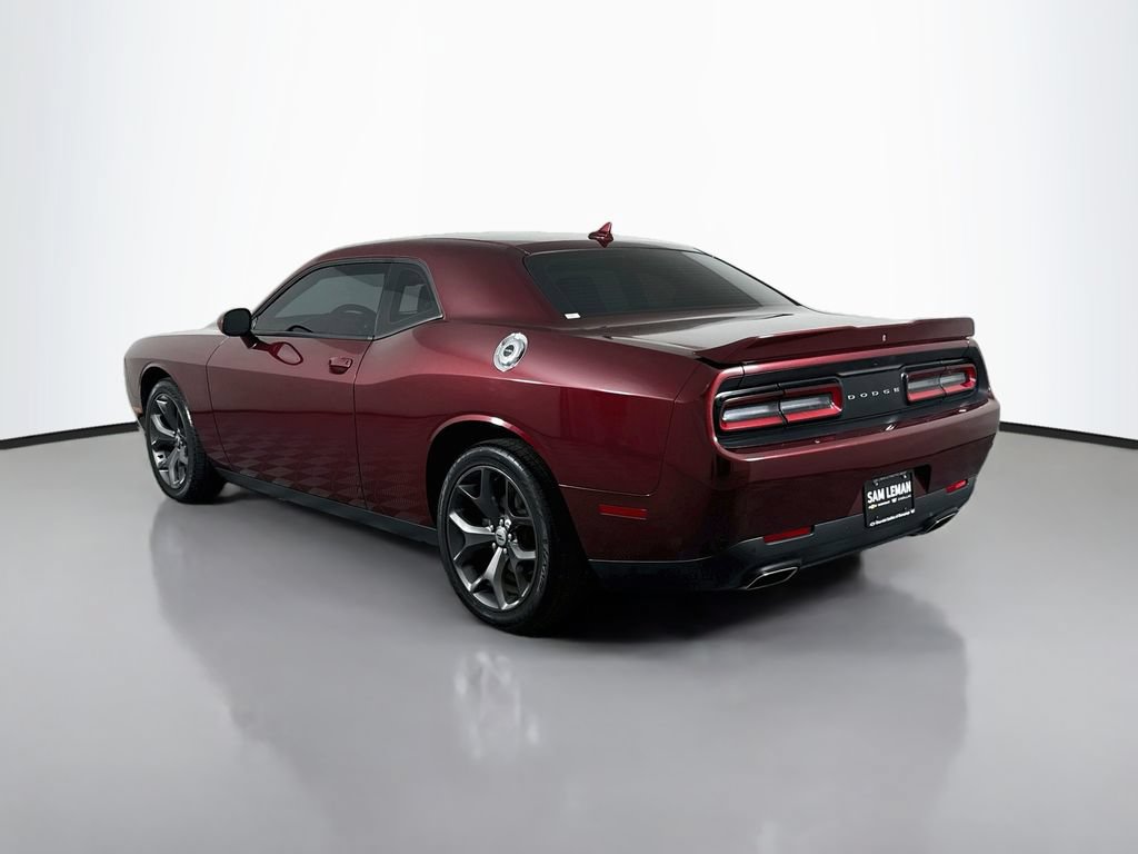 Used 2019 Dodge Challenger SXT w/ Plus Package RWD image 5