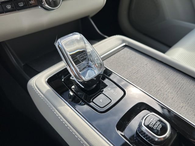 New 2026 Volvo XC90 B6 Ultra w/ Protection Package image 14