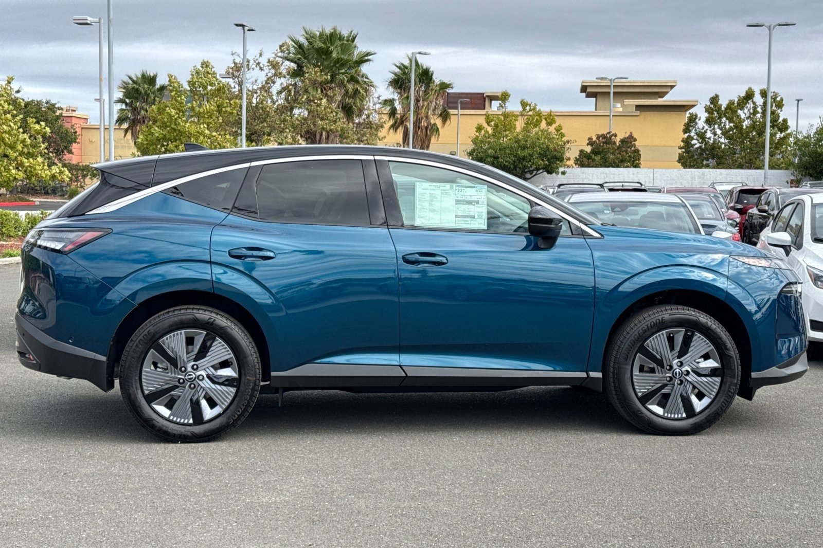 New 2025 Nissan Murano SL image 3