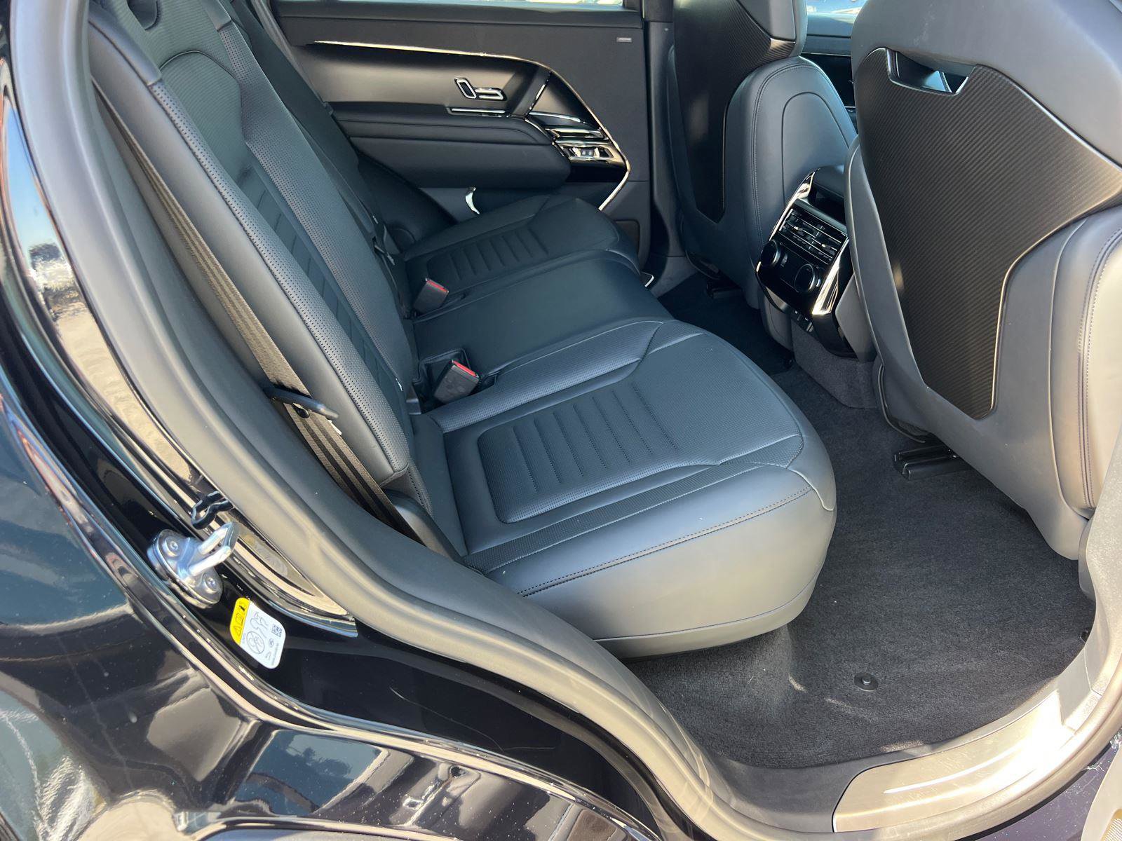 Used 2025 Land Rover Range Rover Sport SV Edition Two AWD/4WD image 15