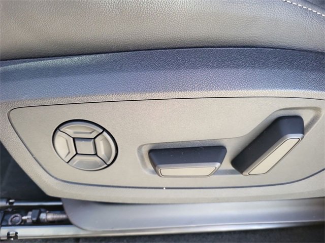 New 2025 Audi Q6 e-tron Premium Plus image 12