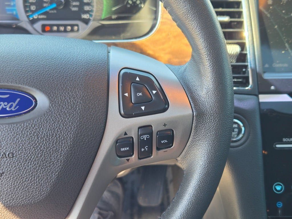 Used 2019 Ford Taurus Limited AWD/4WD image 33