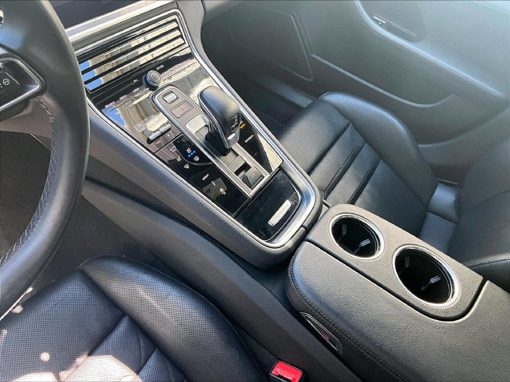 Certified 2023 Porsche Panamera 4 Platinum Edition AWD/4WD image 20