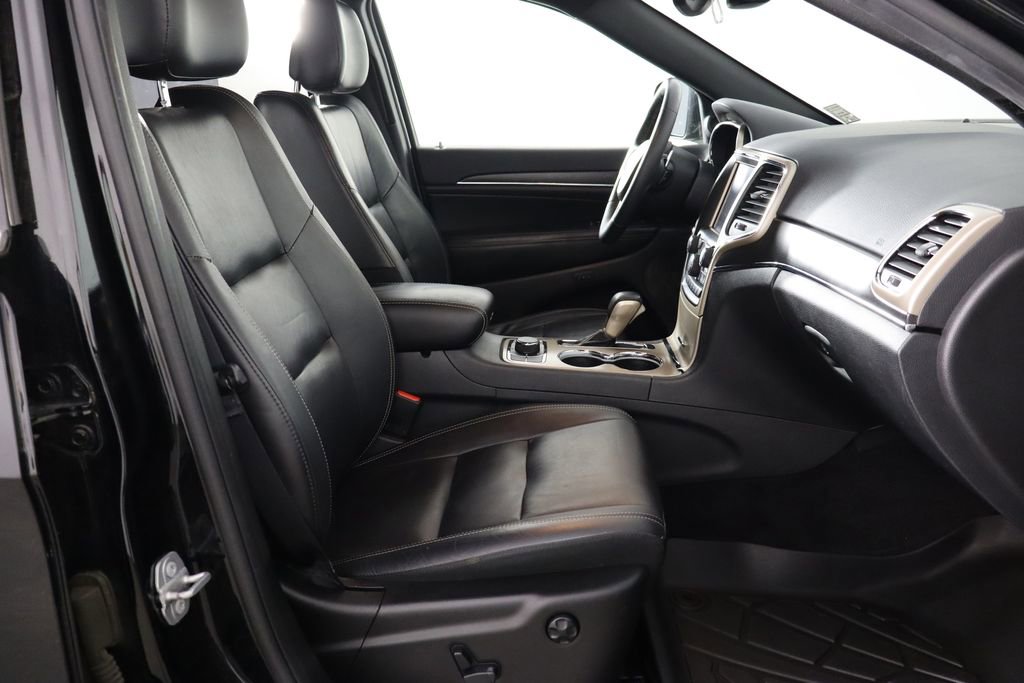 Used 2017 Jeep Grand Cherokee Limited AWD/4WD image 18