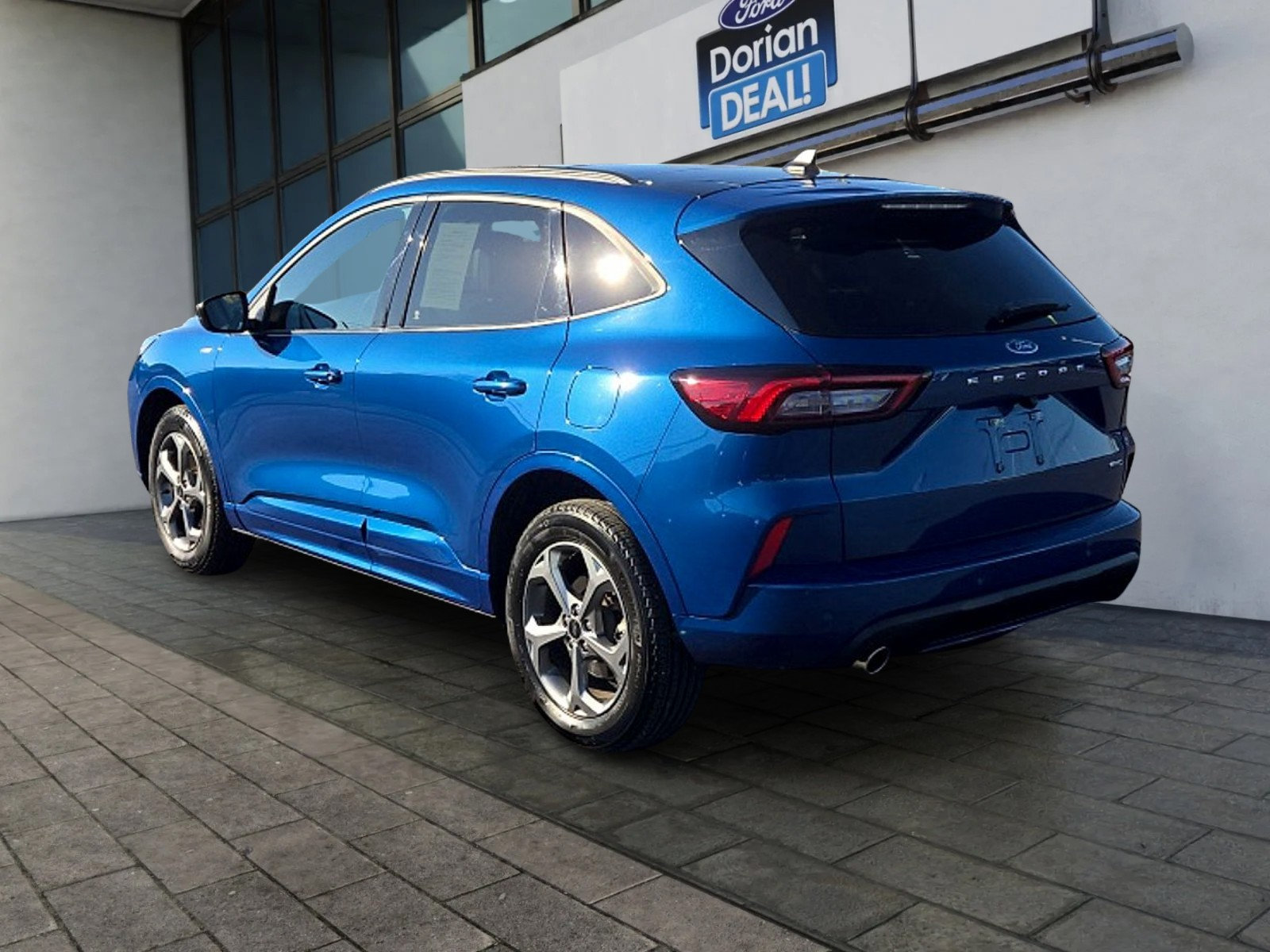 Certified 2023 Ford Escape ST-Line w/ Tech Pack #1 AWD/4WD image 5
