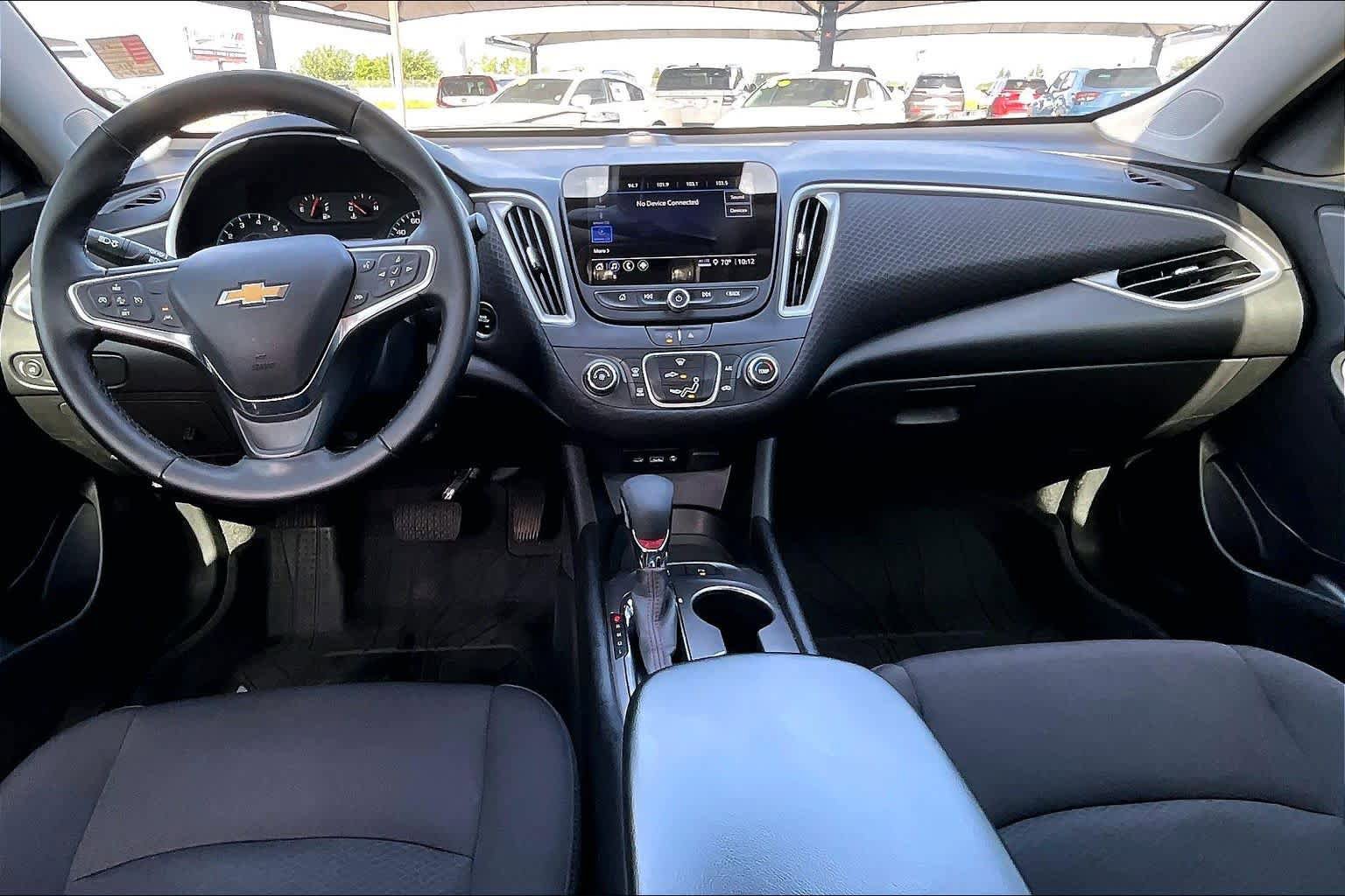 Used 2024 Chevrolet Malibu RS FWD image 11