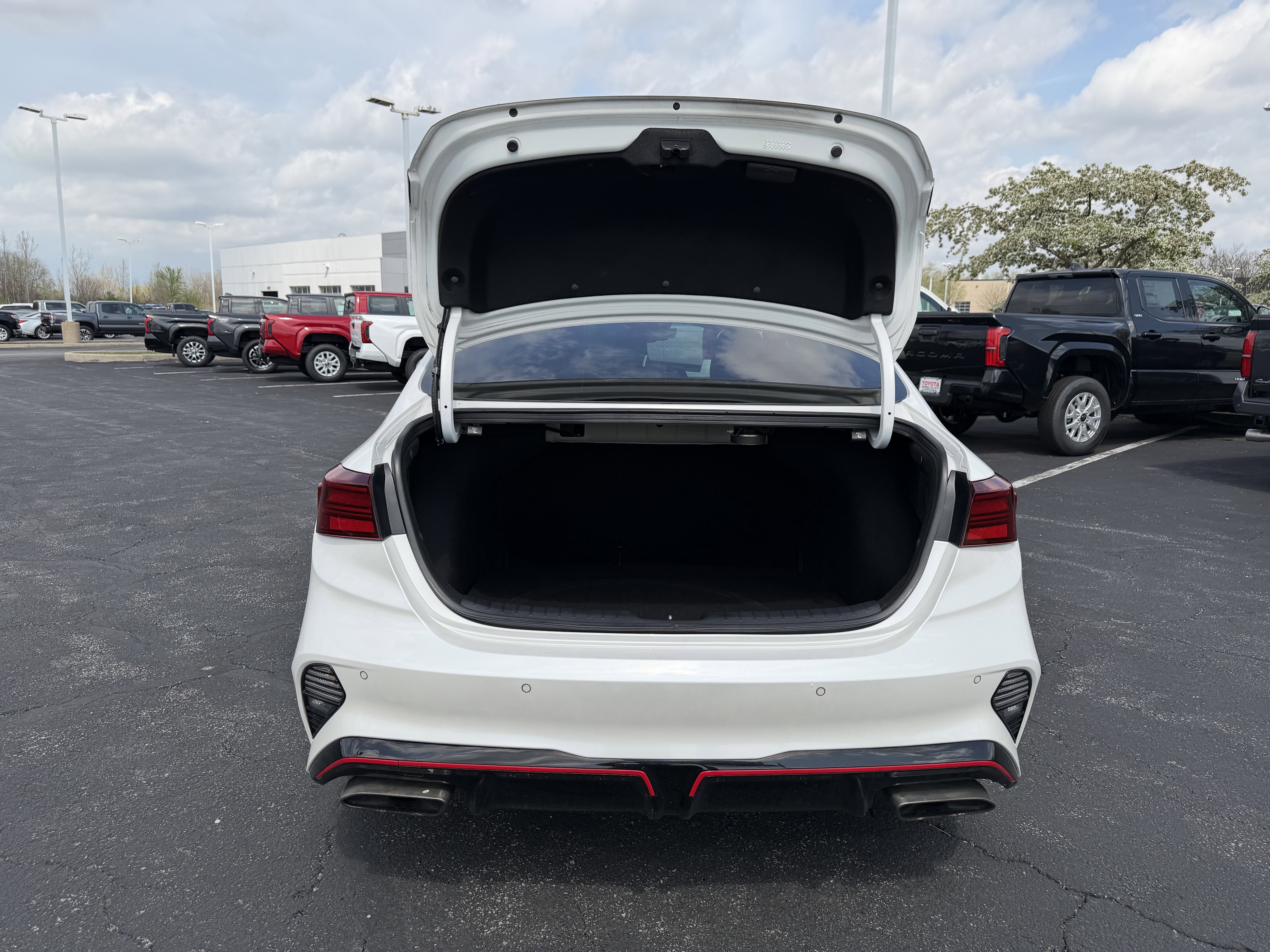 Used 2023 Kia Forte GT w/ GT2 Package image 8