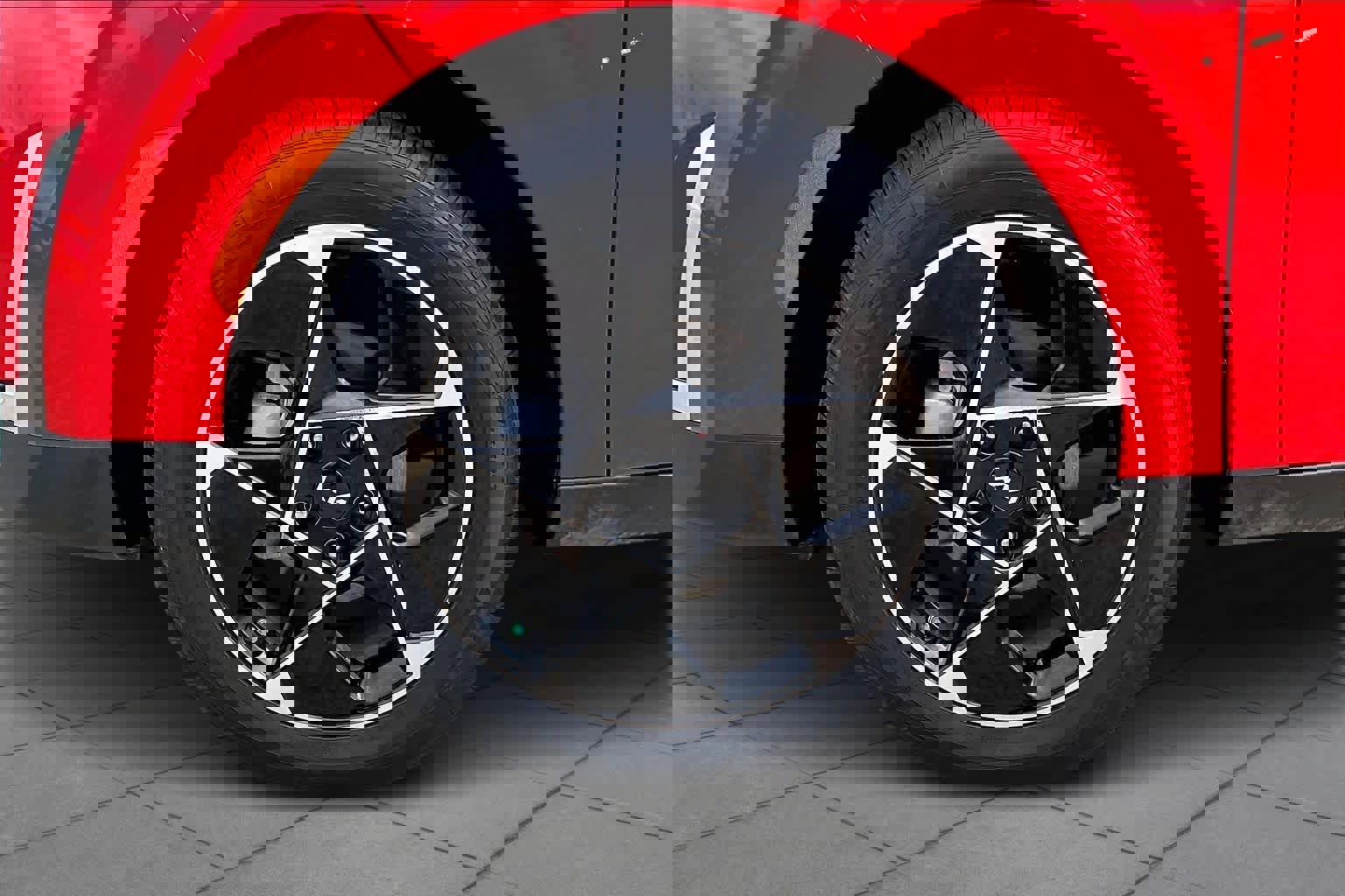 Certified 2025 Kia Soul EX image 11