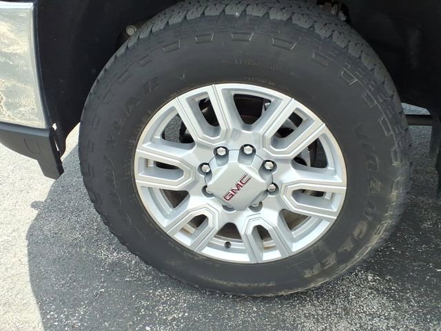 Used 2023 GMC Sierra 2500 SLE w/ SLE Convenience Package image 18