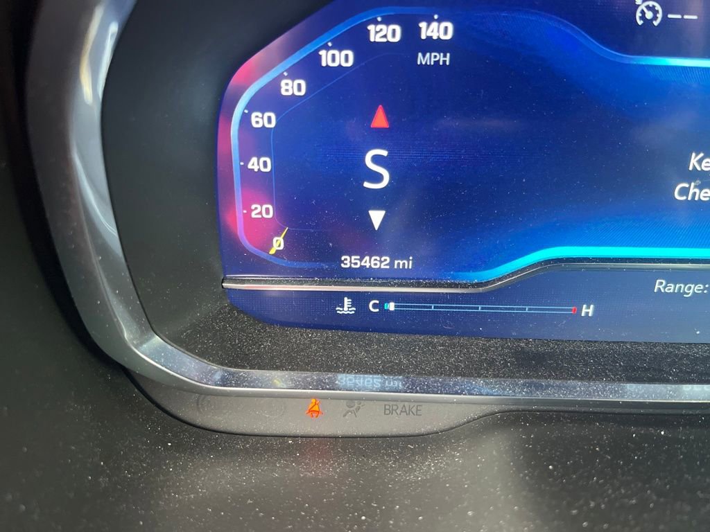 Used 2024 Chevrolet Suburban High Country w/ Advanced Technology Package image 17