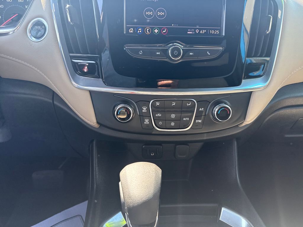 Used 2022 Chevrolet Traverse LS FWD image 20