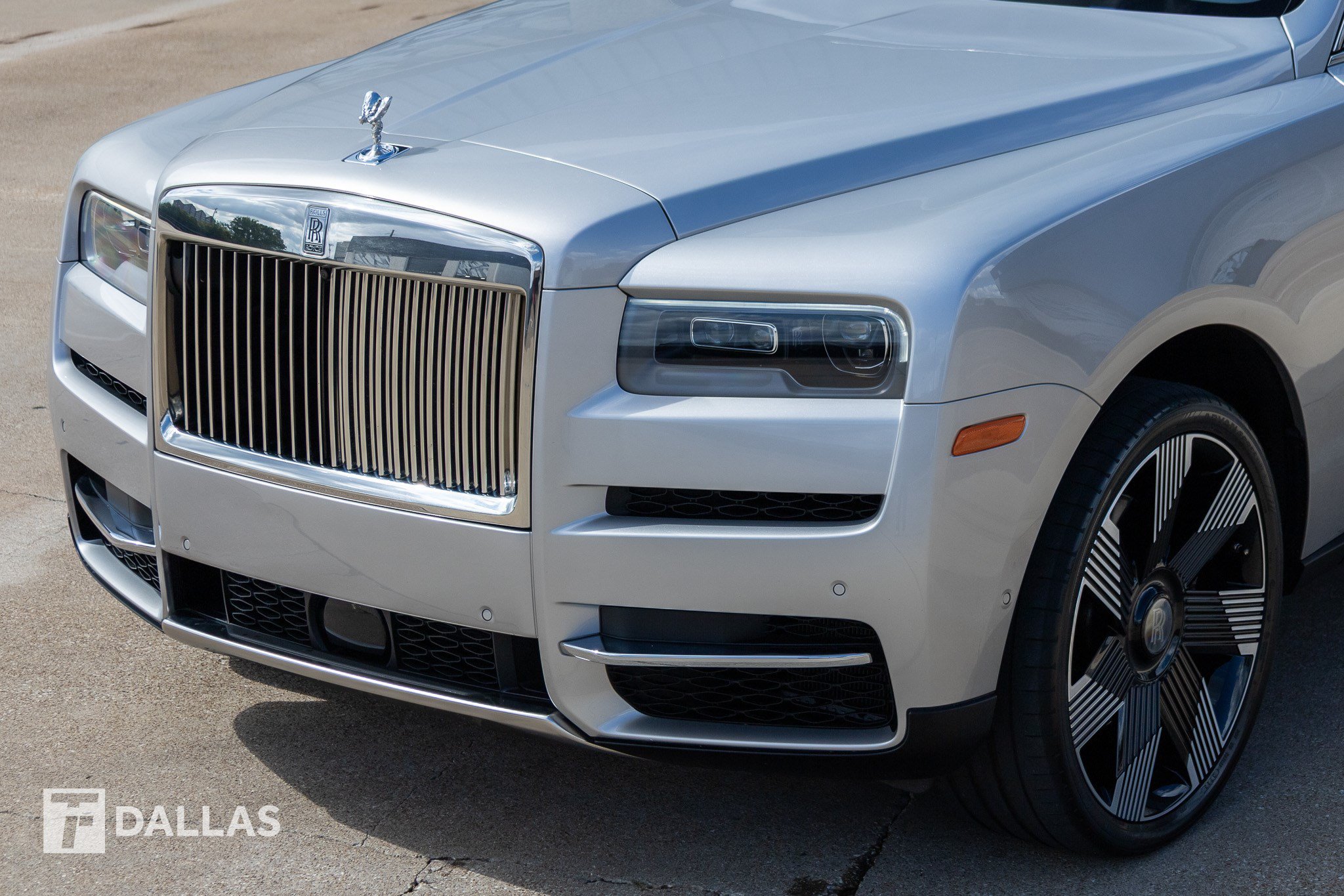 Used 2020 Rolls-Royce Cullinan AWD/4WD image 6