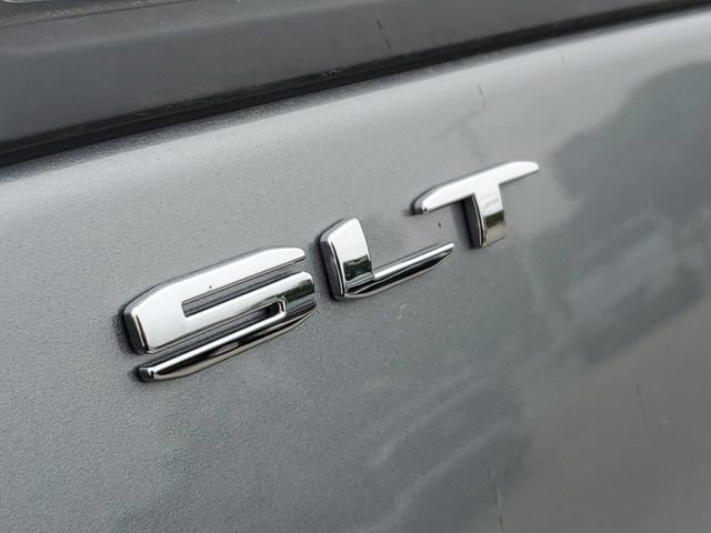 Used 2024 GMC Terrain SLT AWD/4WD image 8