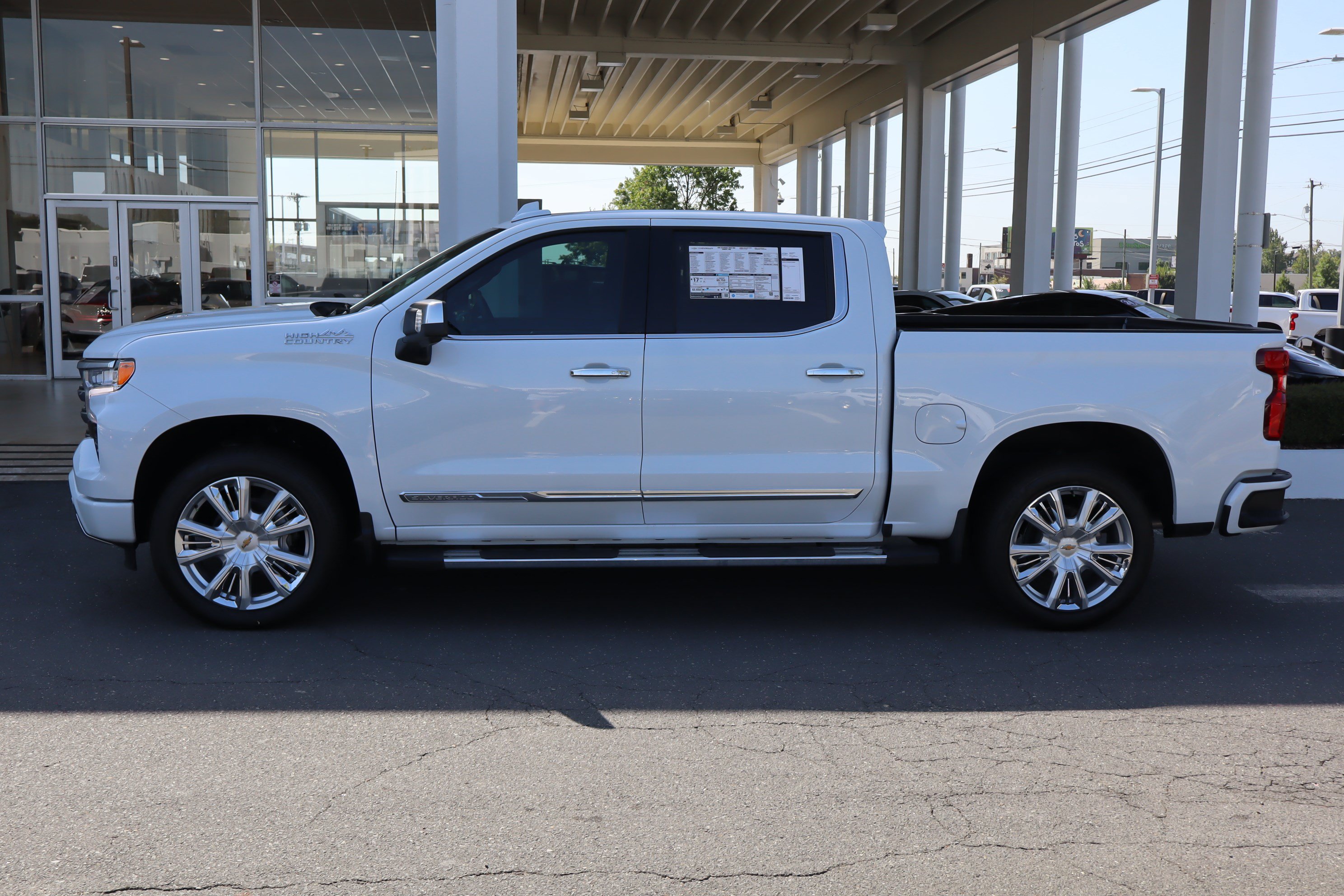 New 2026 Chevrolet Silverado 1500 High Country w/ High Country Premium Package AWD/4WD image 6