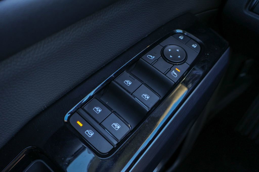 New 2026 Nissan Pathfinder SL image 16