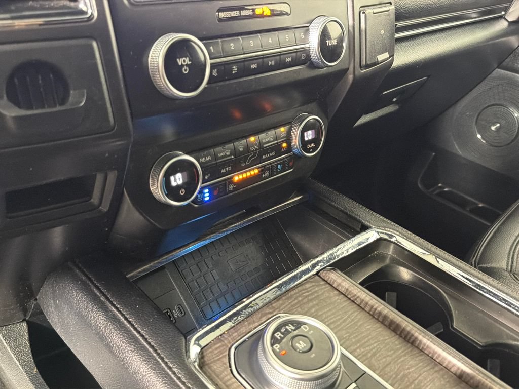 Used 2021 Ford Expedition Max Limited RWD image 23