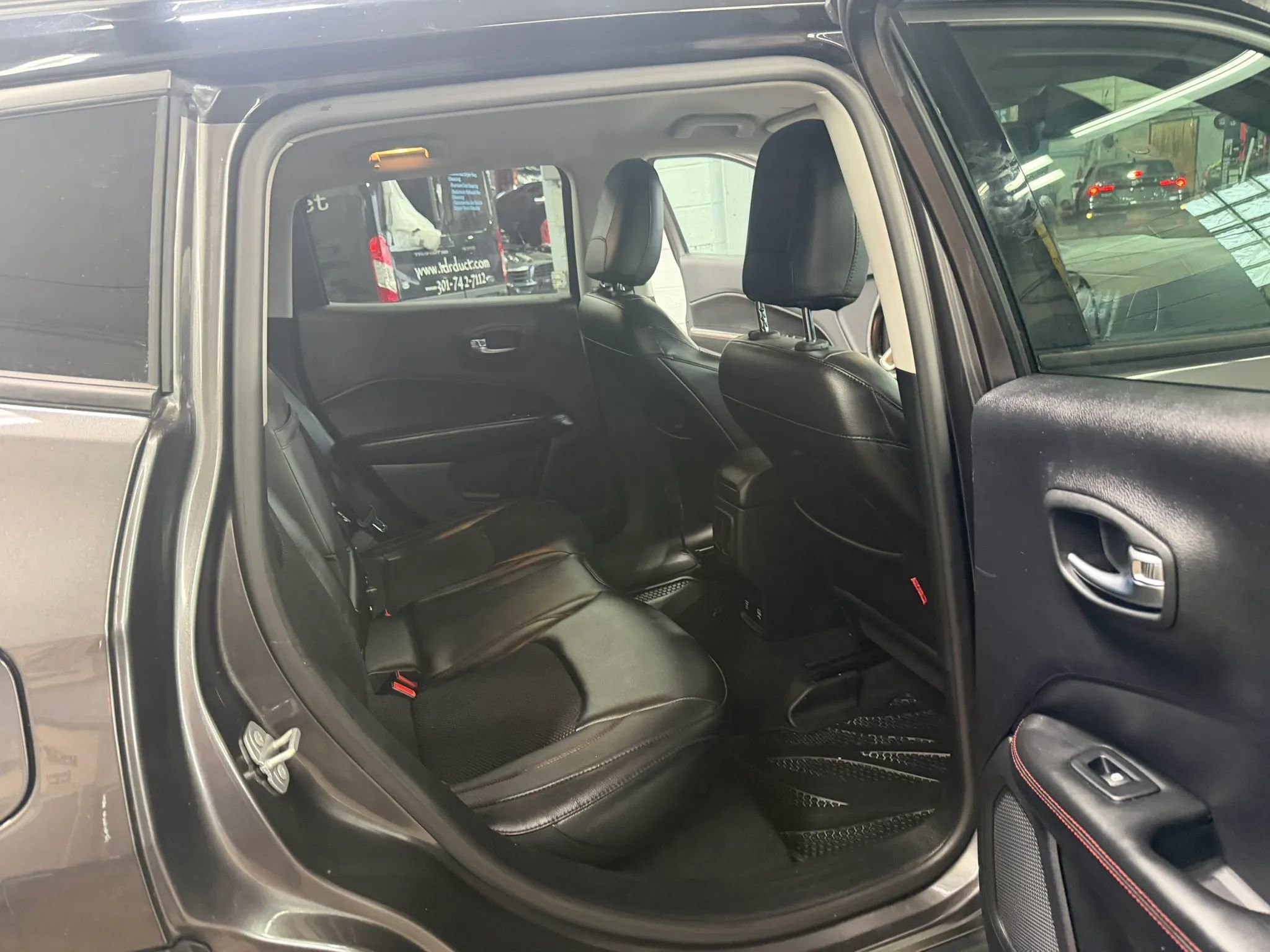 Used 2017 Jeep Compass Trailhawk w/ Leather Interior Group image 29