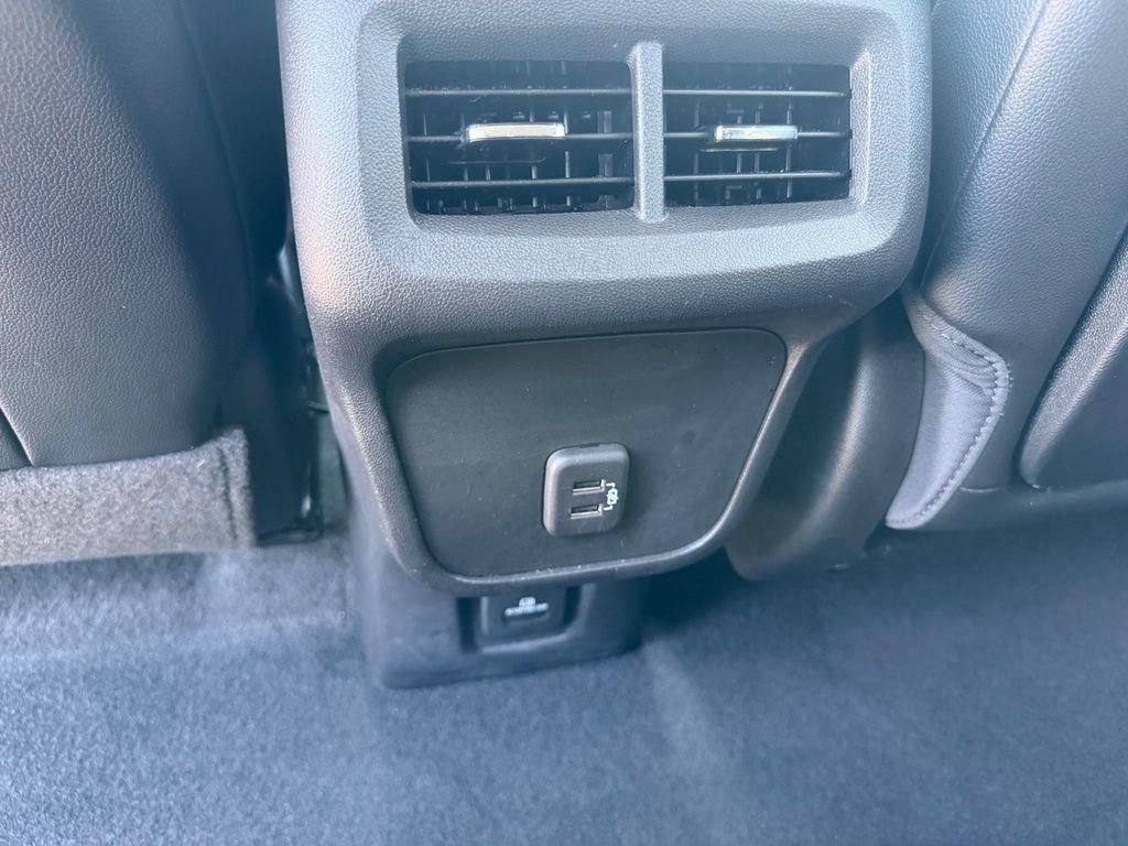 Used 2023 GMC Terrain SLT AWD/4WD image 14