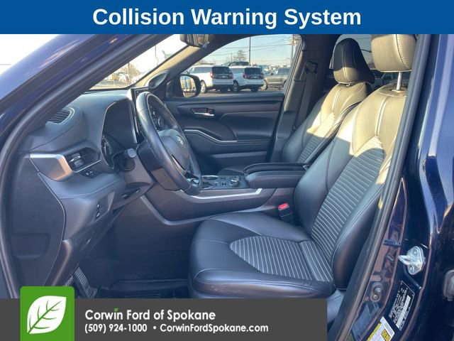 Used 2021 Toyota Highlander XSE image 2