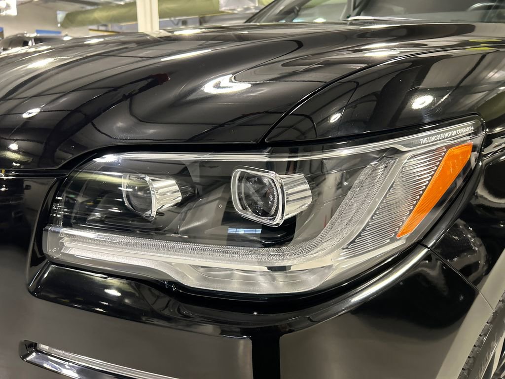 Certified 2023 Lincoln Navigator Reserve image 7