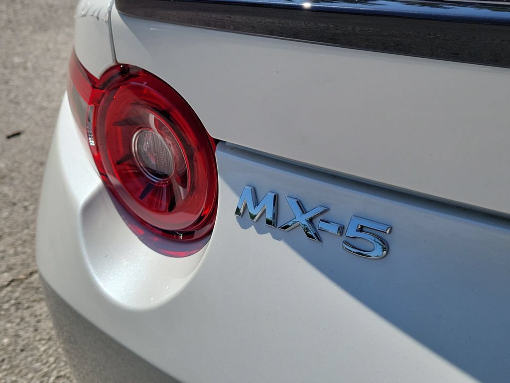 New 2026 MAZDA MX-5 Miata RF Club w/ Interior Package RWD image 8
