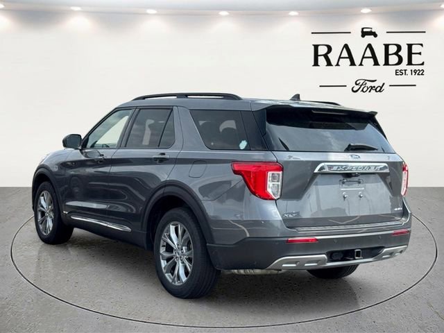 Used 2023 Ford Explorer XLT w/ Equipment Group 202A AWD/4WD image 12