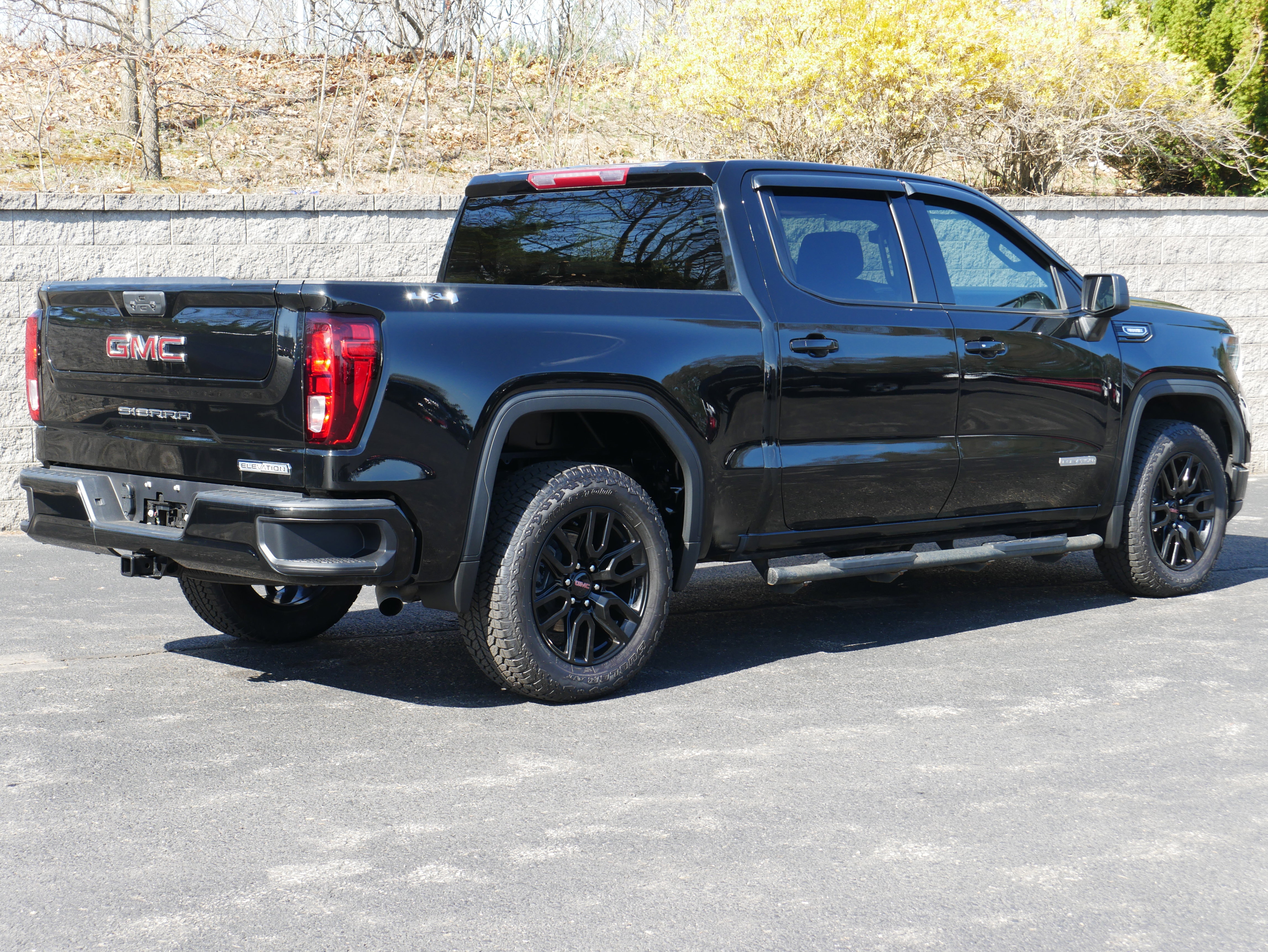 Certified 2025 GMC Sierra 1500 Elevation image 8