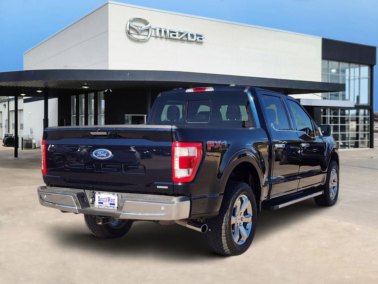 Used 2021 Ford F150 Lariat w/ Equipment Group 502A High image 5